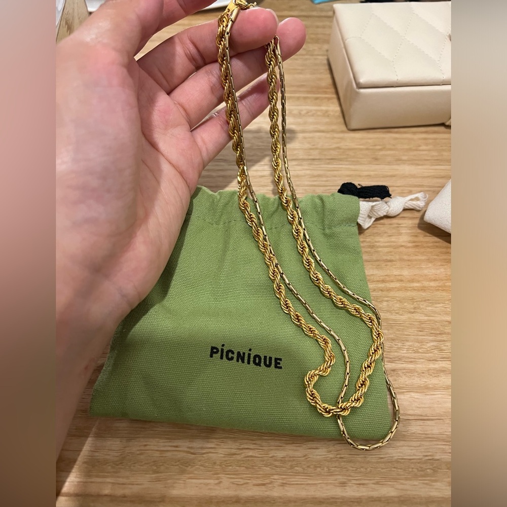 Gold chain necklaces